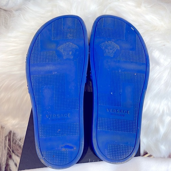 $350 VERSACE Palazzo Medusa Pool Slide Sandals - Picture 5 of 8